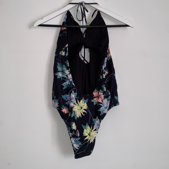 O Neil | Floral Swimsuit Size XL - Picture 3 of 8